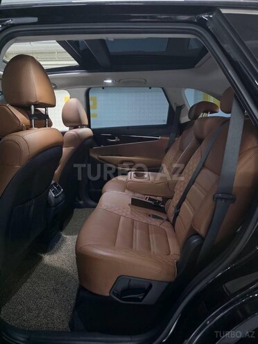 Kia Sorento-18