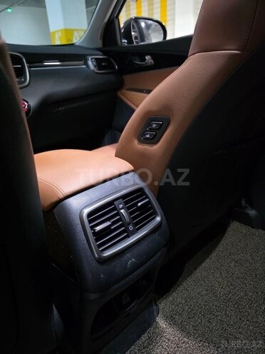 Kia Sorento-17