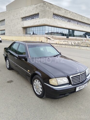Mercedes C 220-2