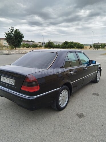 Mercedes C 220-10