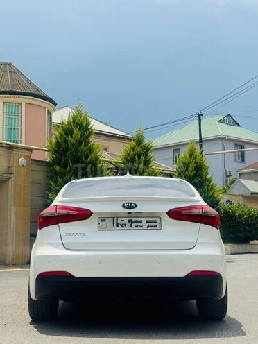Kia Cerato-5