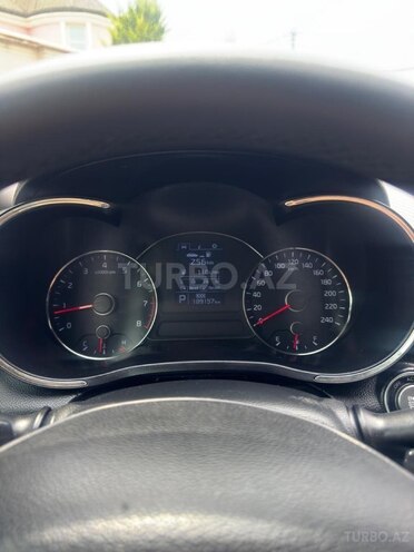 Kia Cerato-12