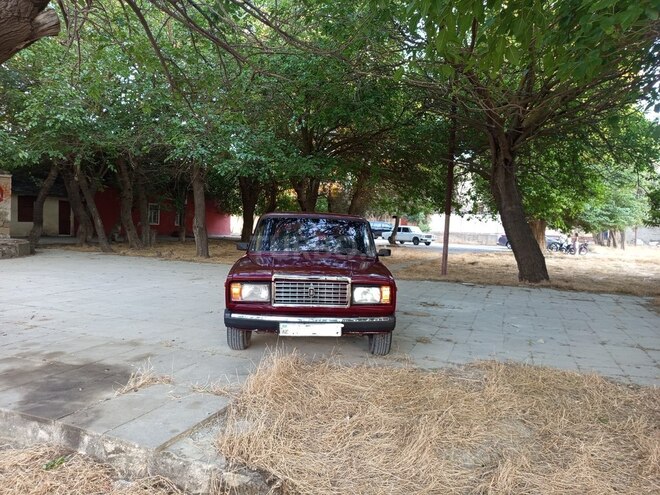 LADA (VAZ) 2107-10