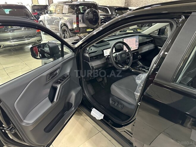 Toyota Wildlander-9