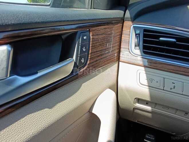 Hyundai Sonata-11
