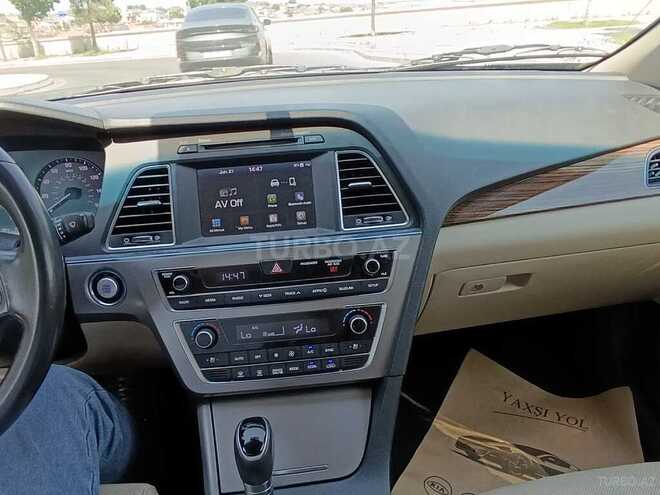 Hyundai Sonata-9