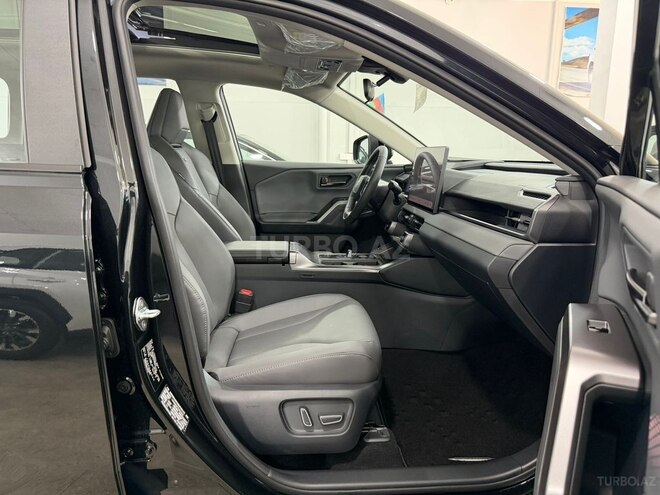 Toyota Wildlander-12
