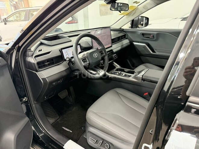 Toyota Wildlander-11
