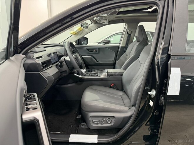 Toyota Wildlander-6