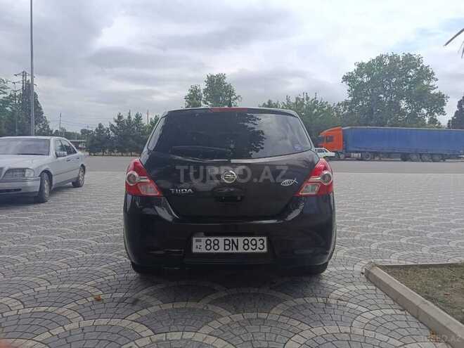 Nissan Tiida-3