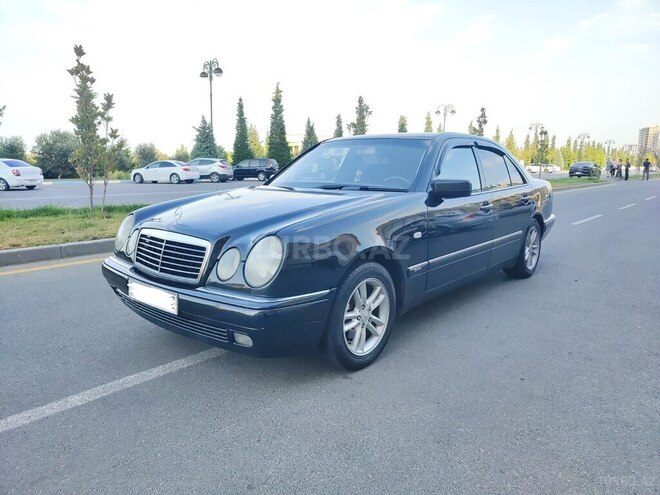 Mercedes E 200-3