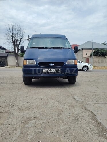 Ford Transit-1