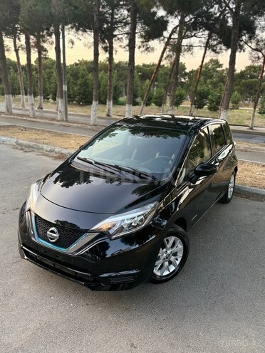 Nissan Note-5