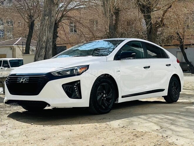 Hyundai IONIQ-4