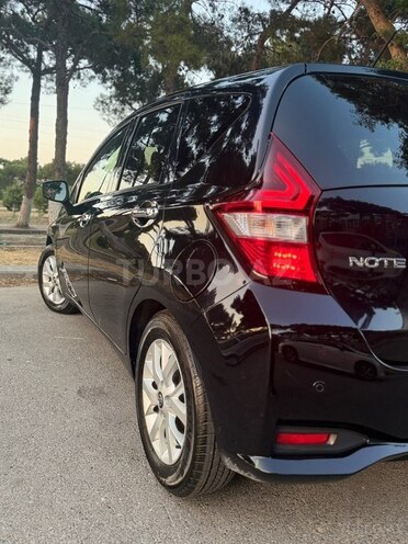 Nissan Note-7