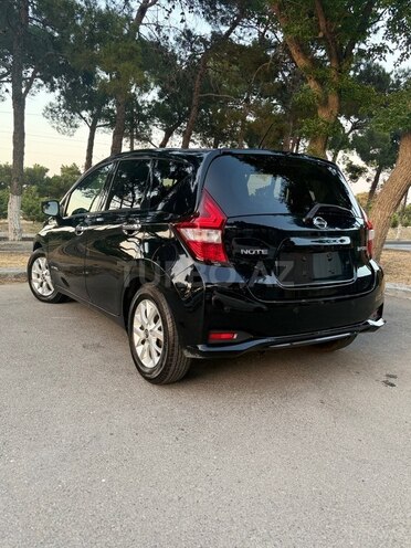 Nissan Note-10