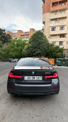 BMW 530e-2