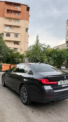 BMW 530e-4