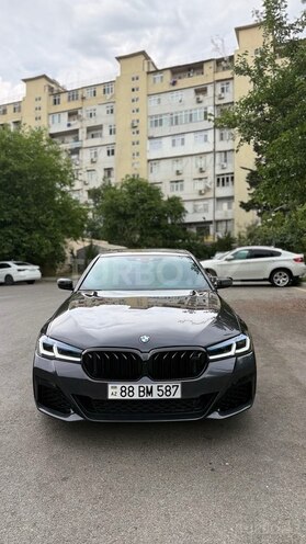 BMW 530e-1
