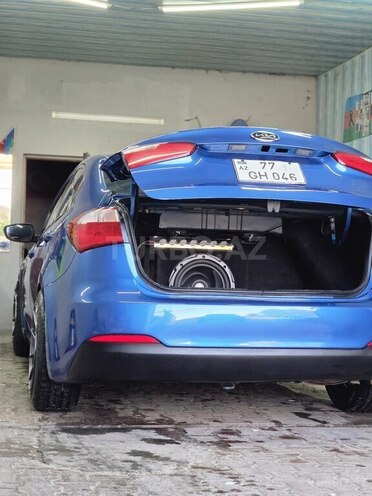 Kia Cerato-5