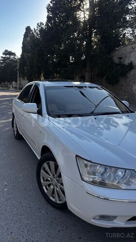 Hyundai Sonata-4