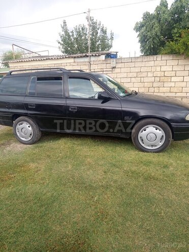 Opel Astra-2