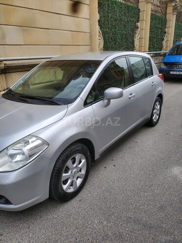 Nissan Tiida-2