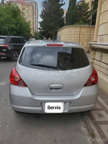 Nissan Tiida-3