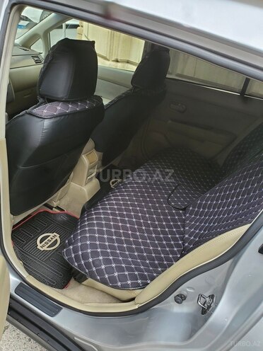 Nissan Tiida-6