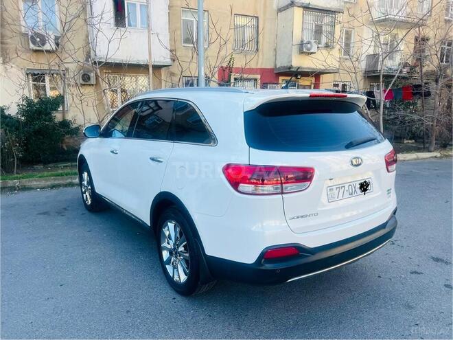 Kia Sorento-14