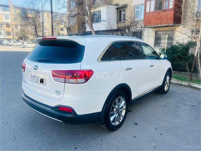 Kia Sorento-13