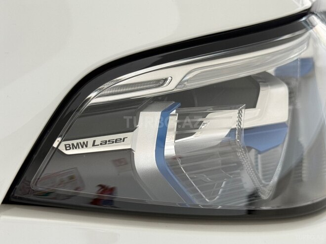 BMW X7-28