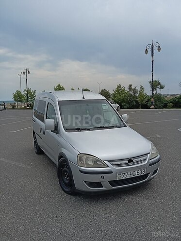 Opel Combo-1