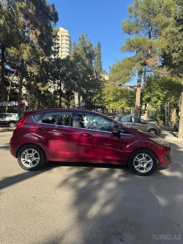 Ford Fiesta-4