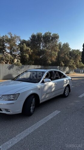 Hyundai Sonata-2