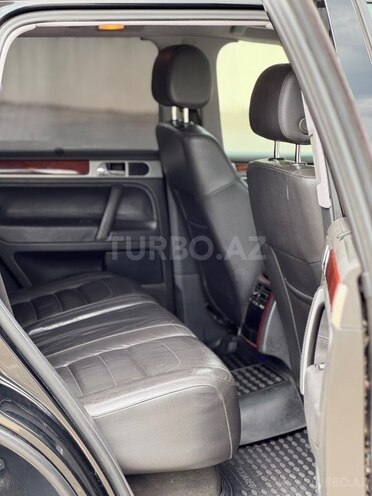 Volkswagen Touareg-12