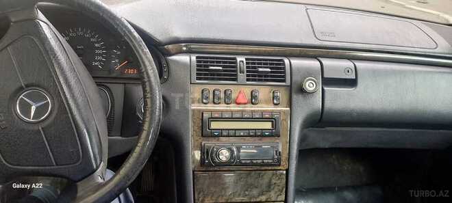 Mercedes E 230-14