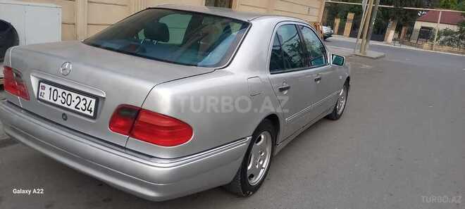 Mercedes E 230-9