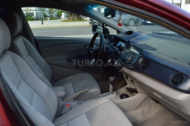 Honda Insight-10