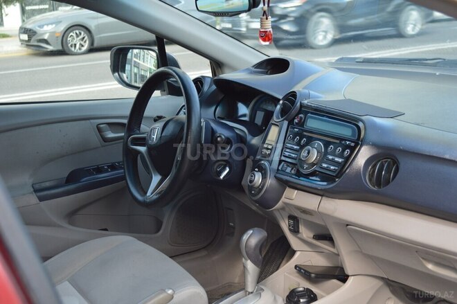 Honda Insight-11