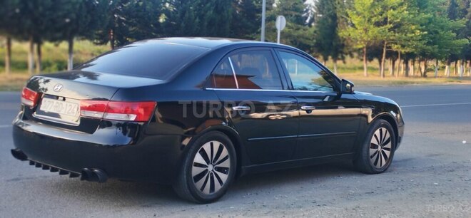Hyundai Sonata-4