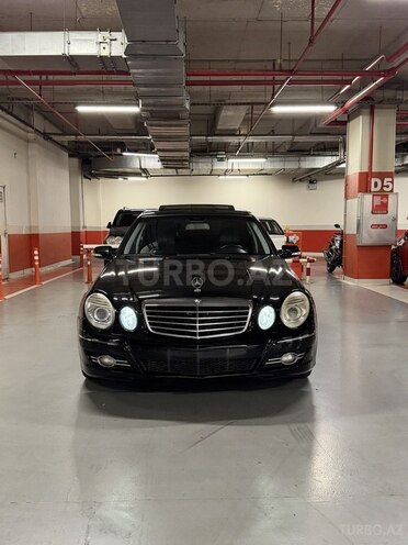 Mercedes E 320-1