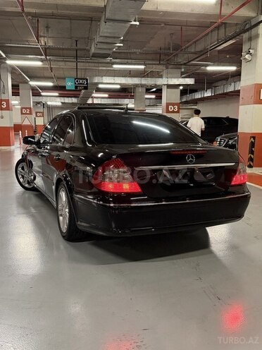 Mercedes E 320-8