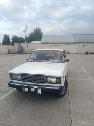 LADA (VAZ) 2107-1