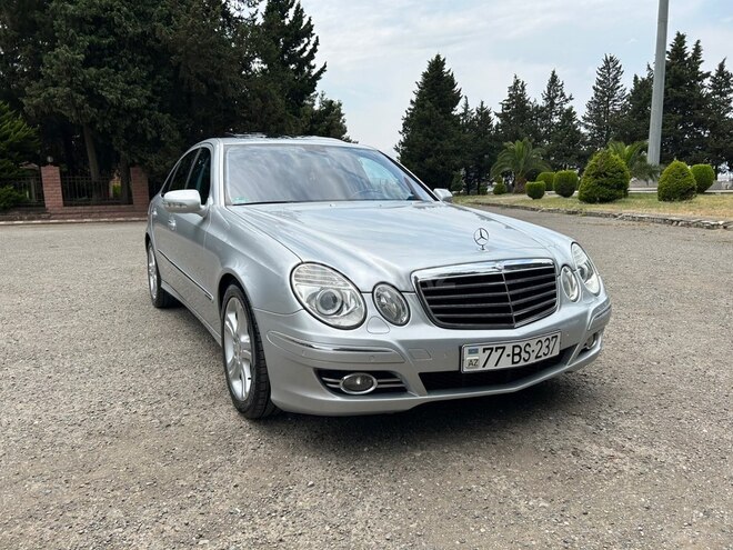 Mercedes E 220-5