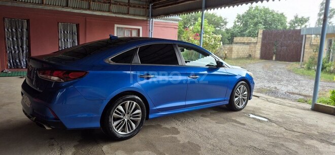 Hyundai Sonata-4