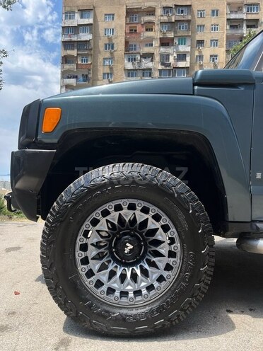Hummer H3-12