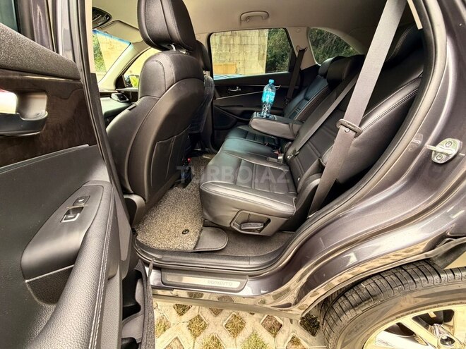 Kia Sorento-11