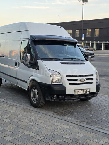 Ford Transit-2