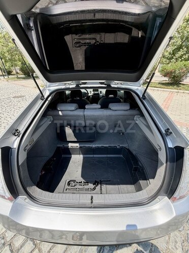 Toyota Prius-18